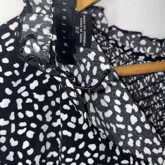 Sanctuary Lily Smocked Flutter Sleeves Blouse - Picture 9 of 13